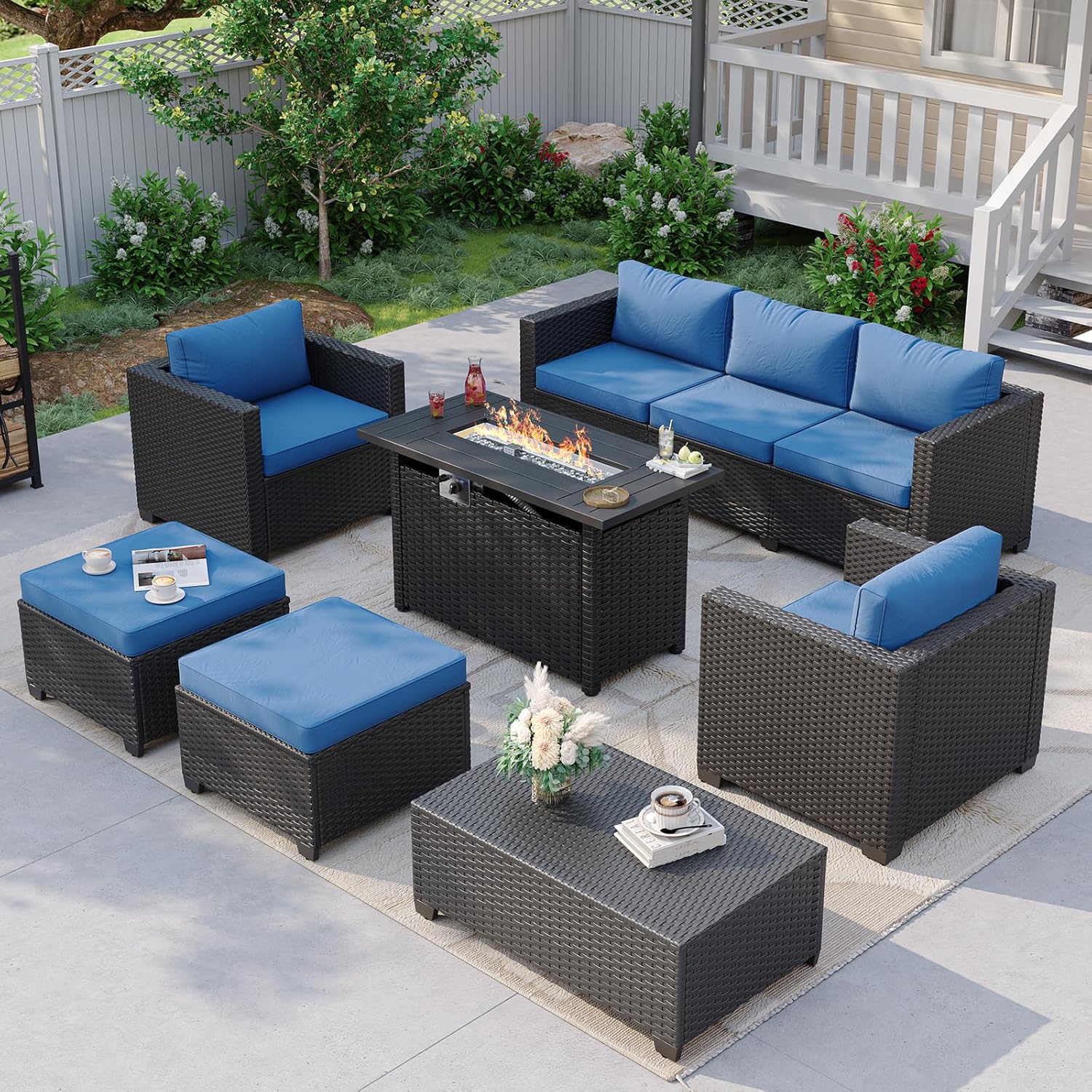 Outdoor Furniture With Fire Pit Table - Синий уличный секционный диван с каминным